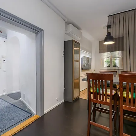 Casa vacanze Old Town Silent Garden House