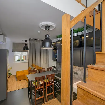 Old Town Silent Garden House Tallinn