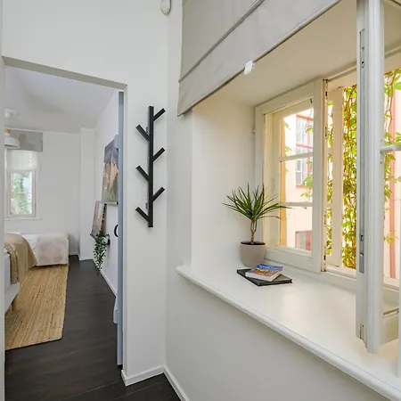 Old Town Silent Garden House Casa vacanze *