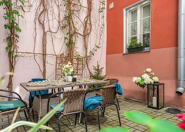 Old Town Silent Garden House Holiday home *